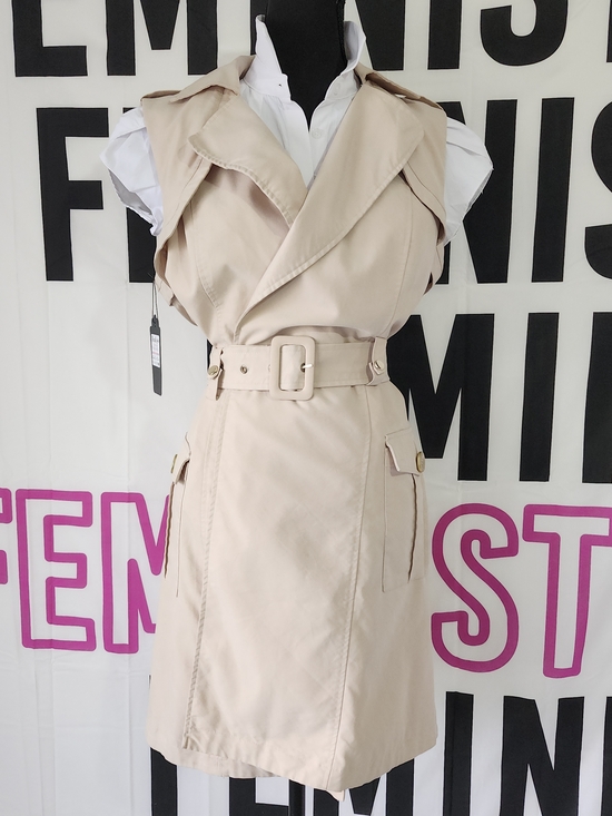 Jackets & Blazers - Sleeveless Belted Trench Coat in Cream Beige
